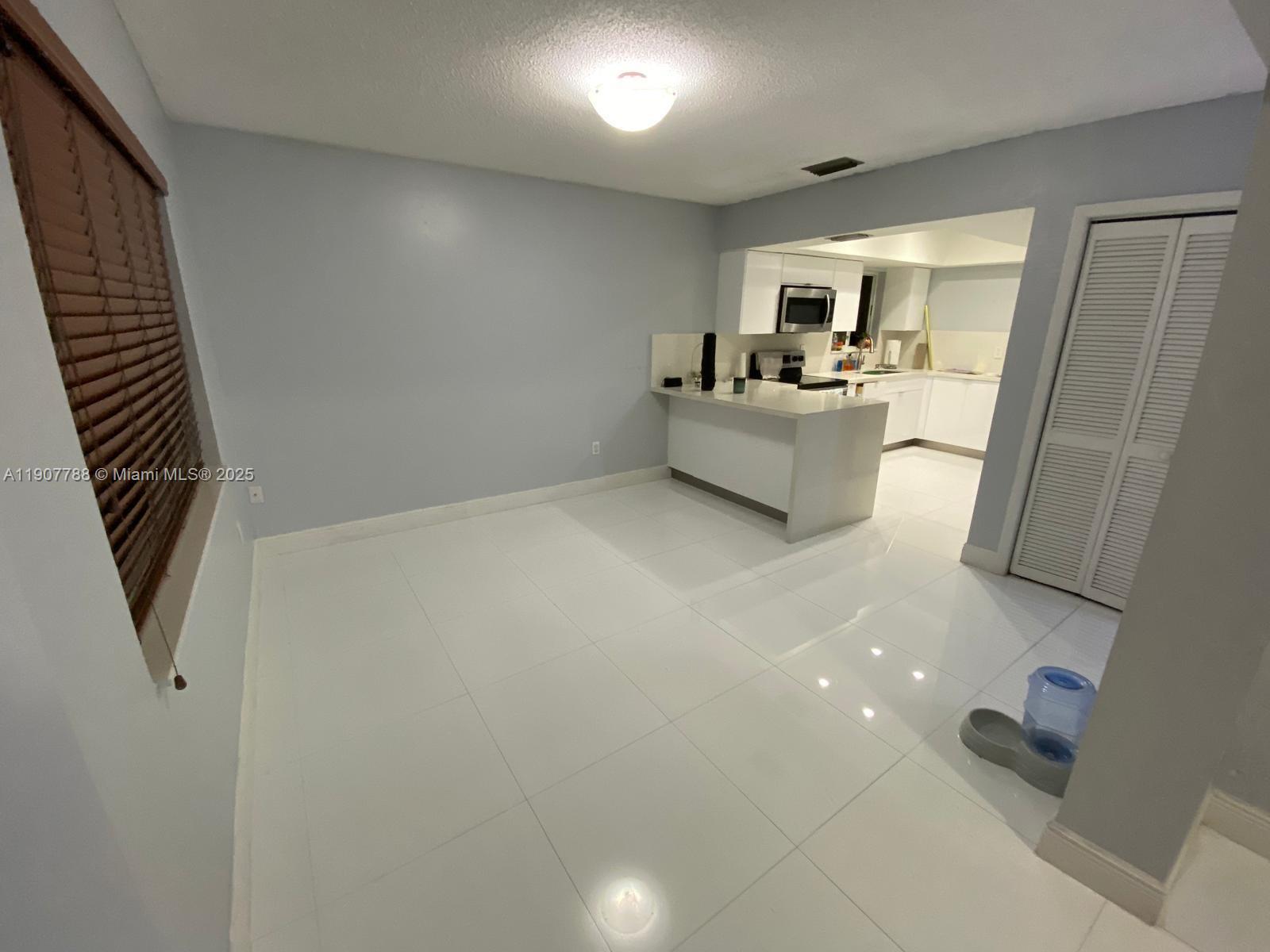 AILEEN-SUSAN - Residential Lease