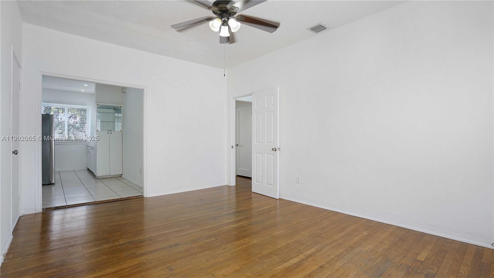 JEFFERSON HEIGHTS CONDOMI - Residential