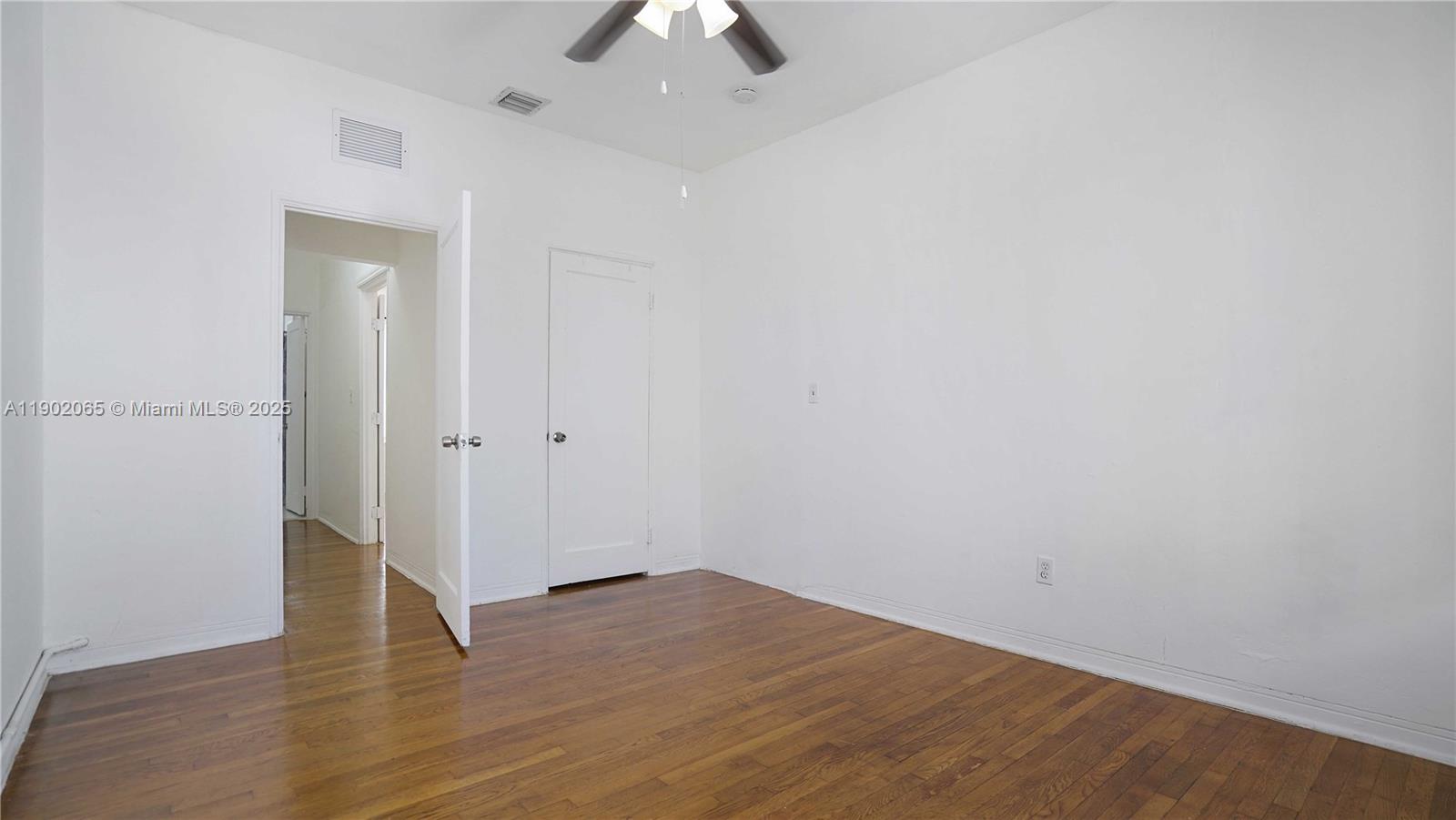 JEFFERSON HEIGHTS CONDOMI - Residential