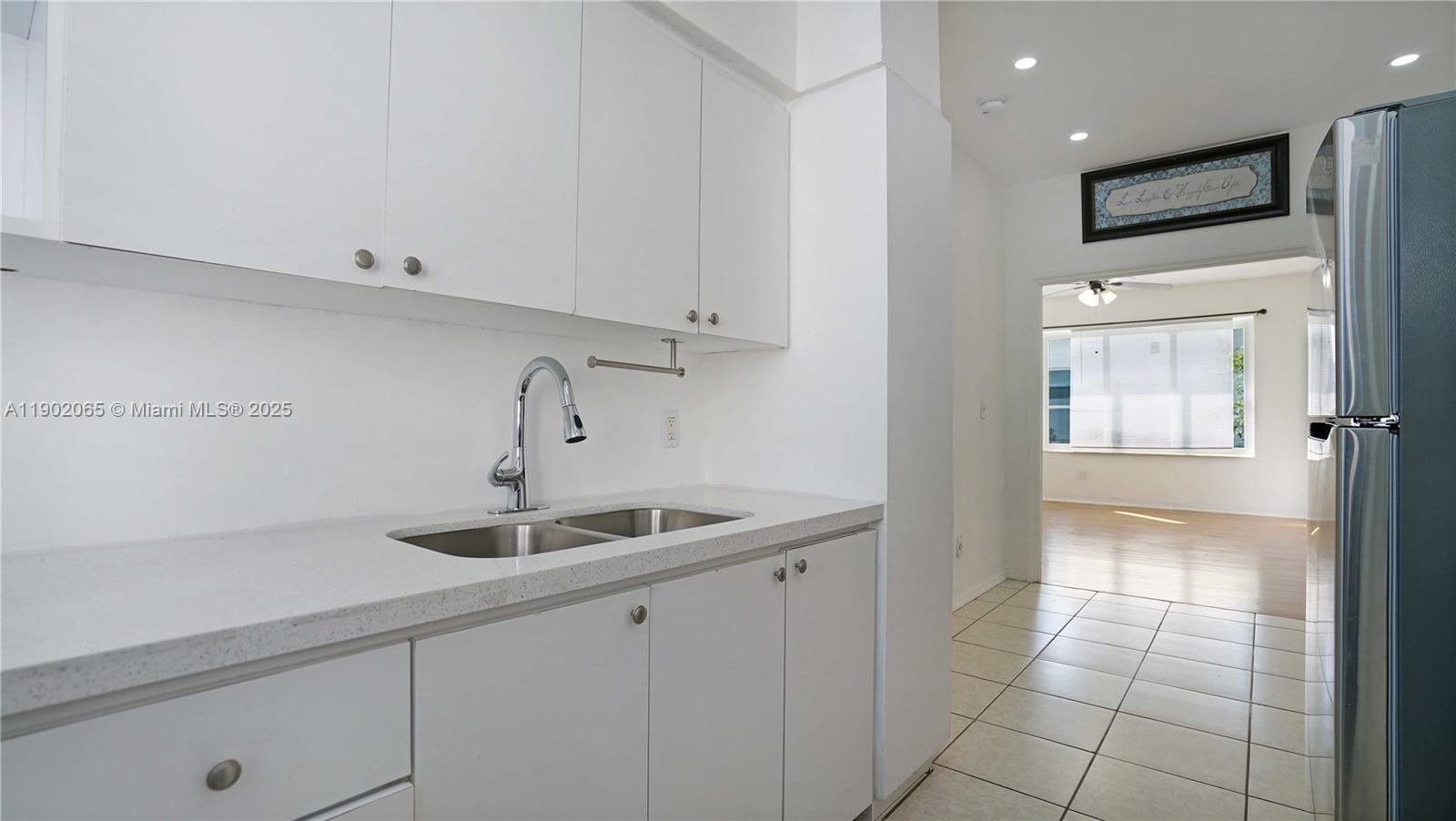 JEFFERSON HEIGHTS CONDOMI - Residential