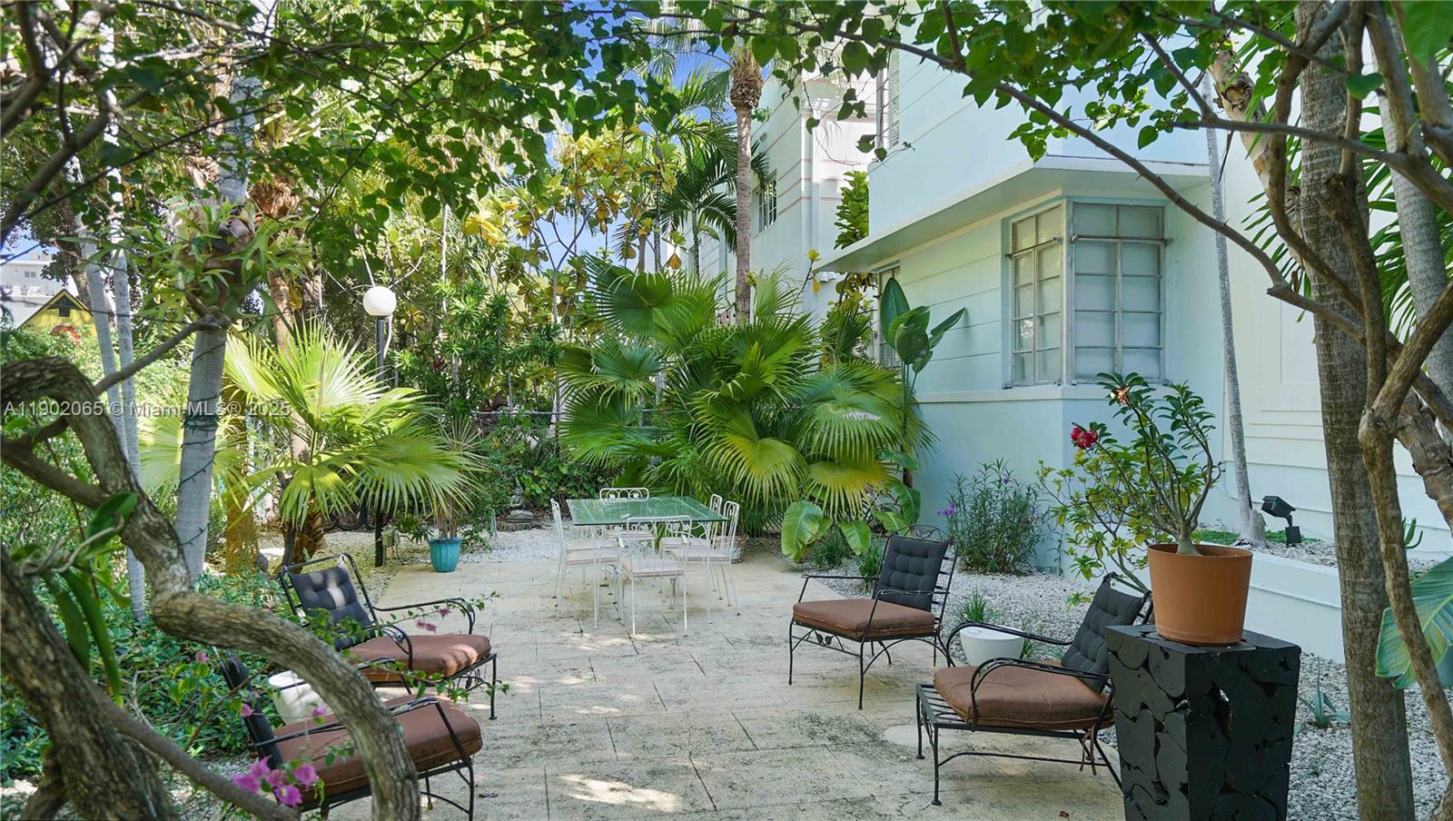 JEFFERSON HEIGHTS CONDOMI - Residential