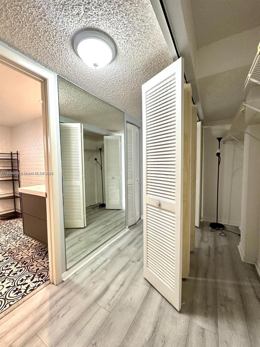 SUMMERTREE VILG CALIF CL - Residential