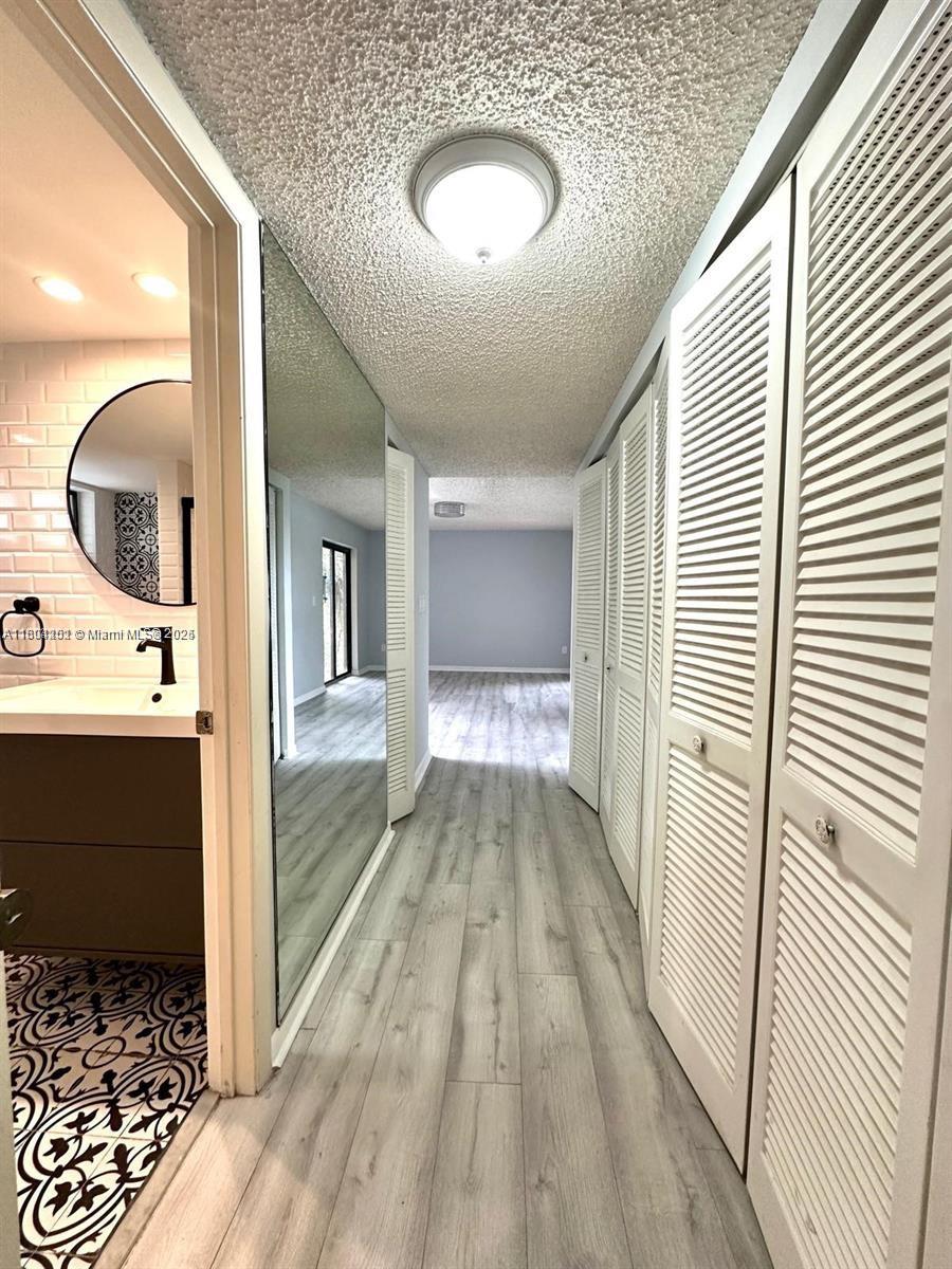 SUMMERTREE VILG CALIF CL - Residential