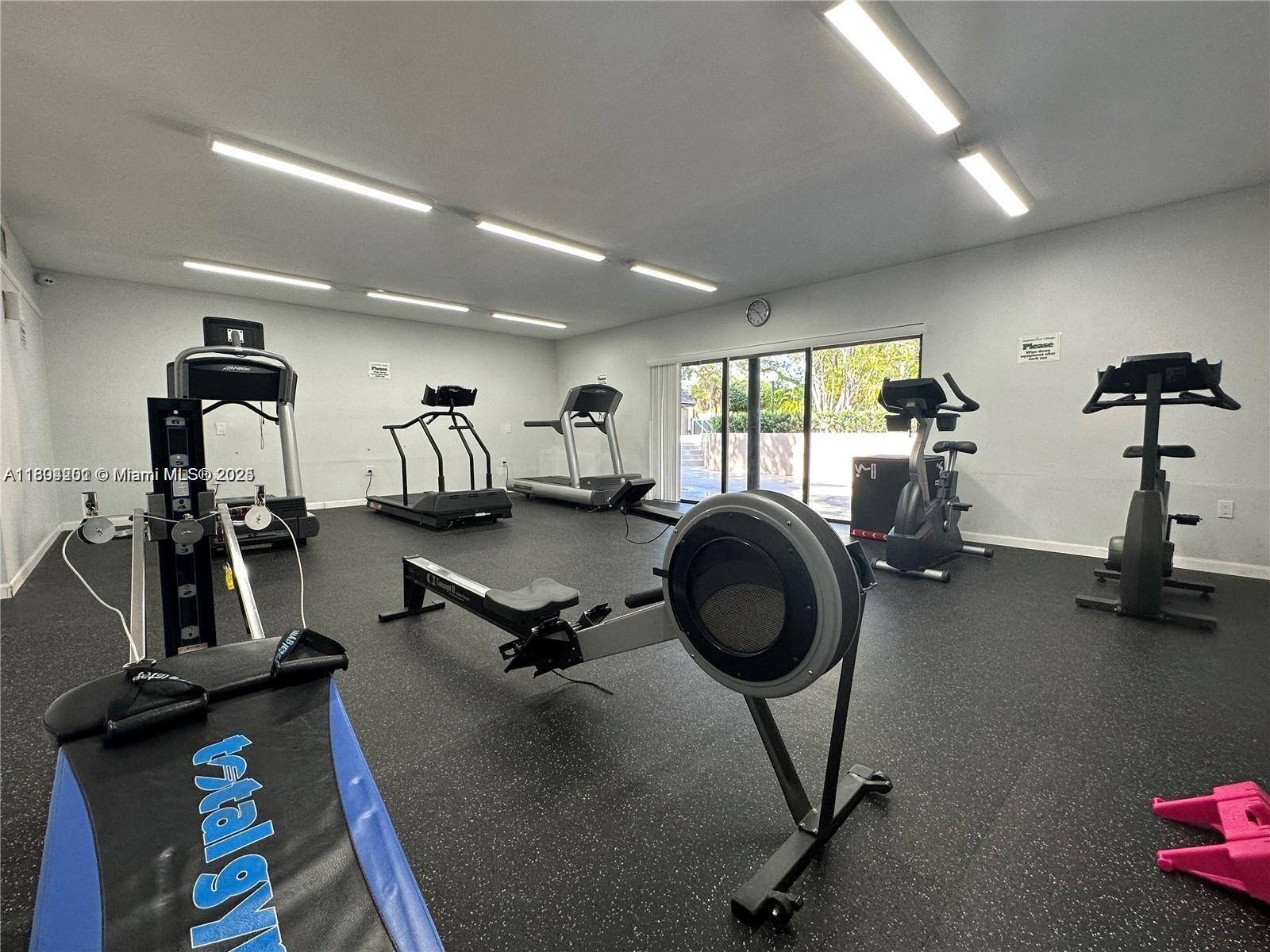 SUMMERTREE VILG CALIF CL - Residential