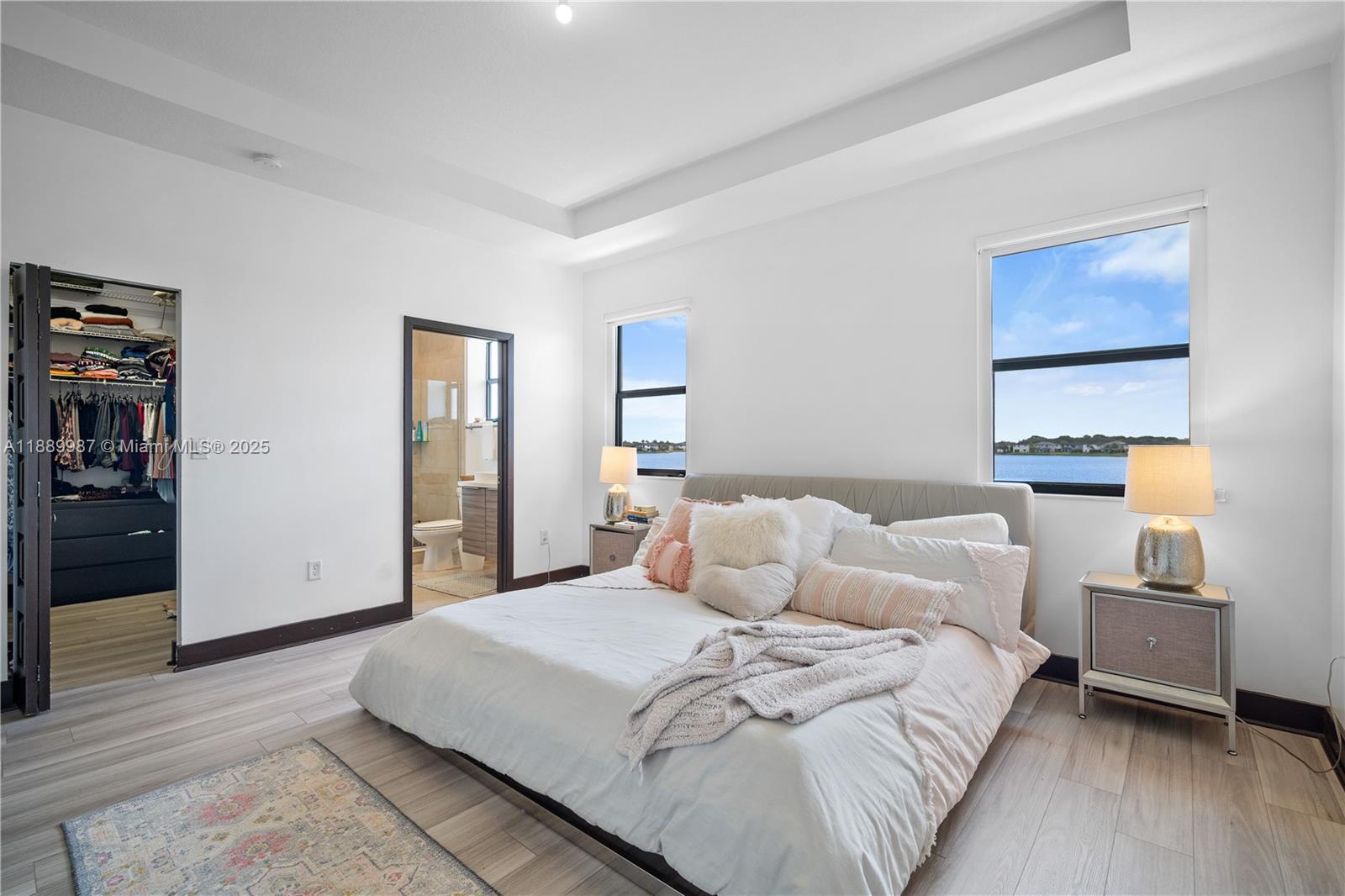 DUNNWOODY LAKE - Residential