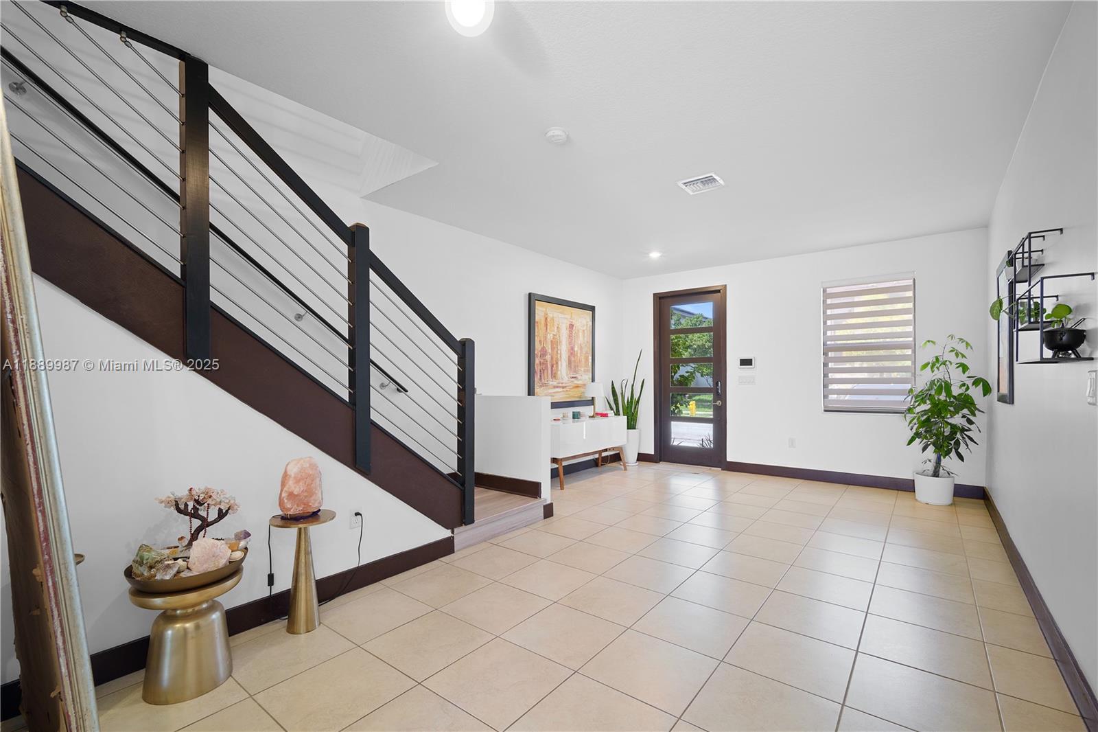 DUNNWOODY LAKE - Residential
