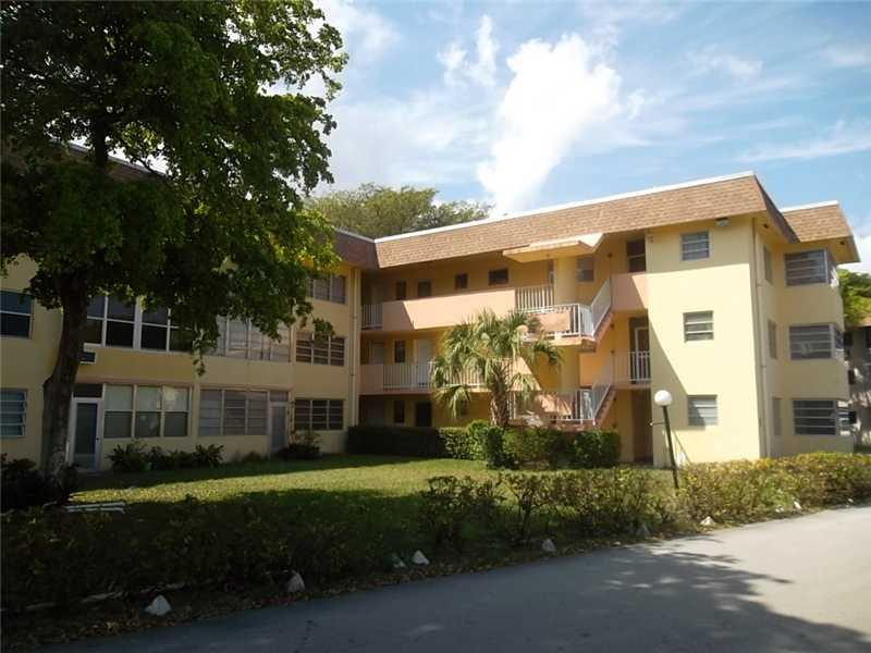 Come and see this bright 1bed/1.5bath condo unit in all ages, quiet building. Location, location, location! This property is close to shopping, A+ schools, restaurants, public transportation and major roads! Won't last! This is a Fannie Mae HomePath prope rty.