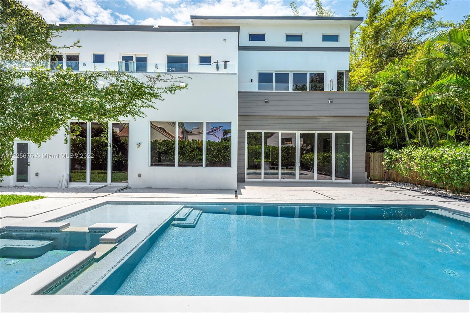 OAK HAMMOCK ESTATES - Residential