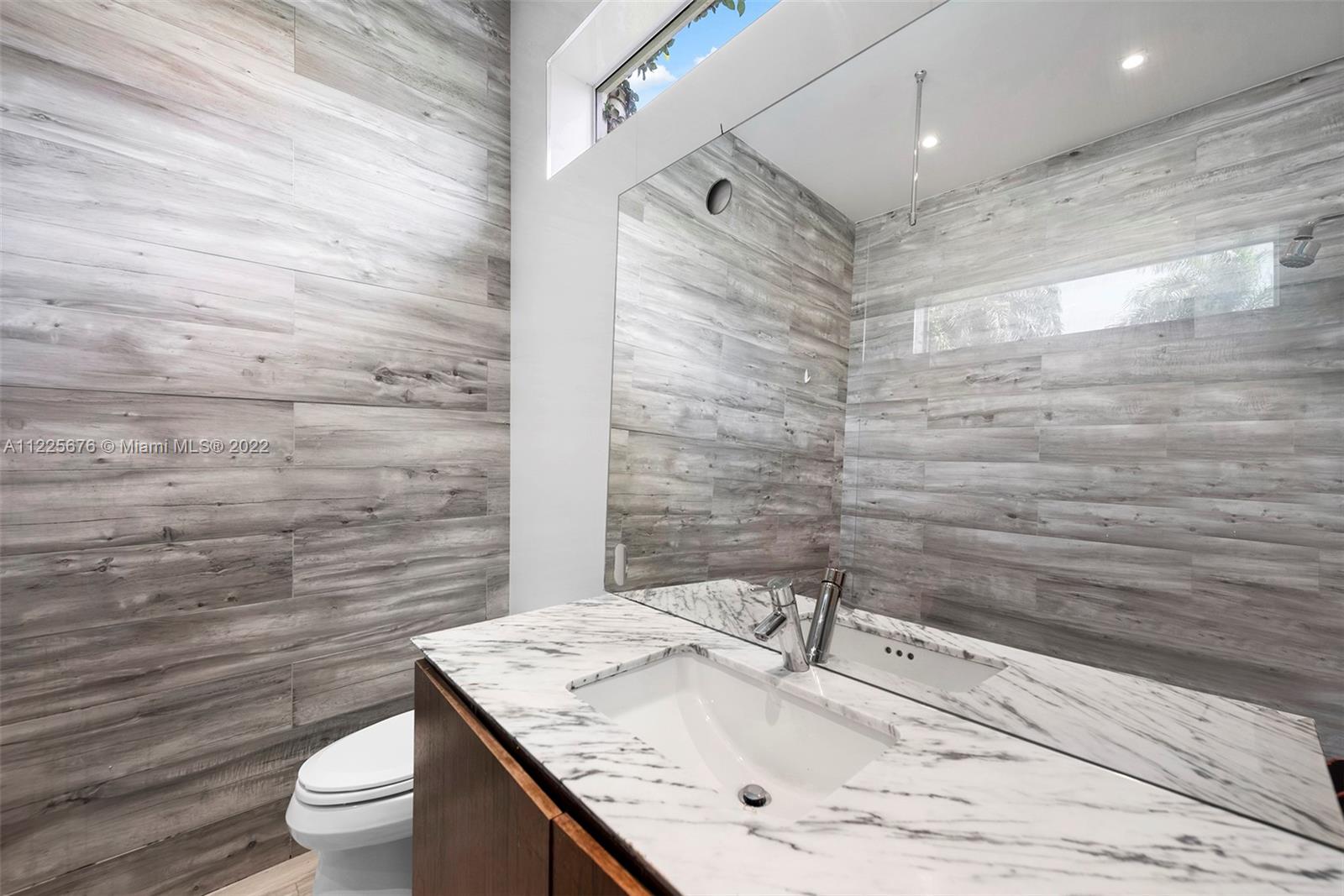 OAK HAMMOCK ESTATES - Residential