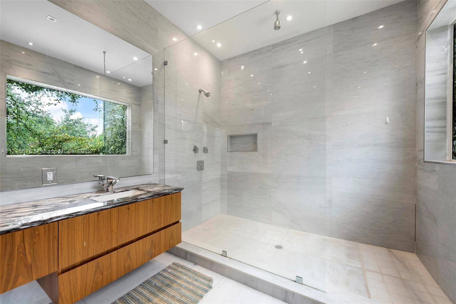 OAK HAMMOCK ESTATES - Residential