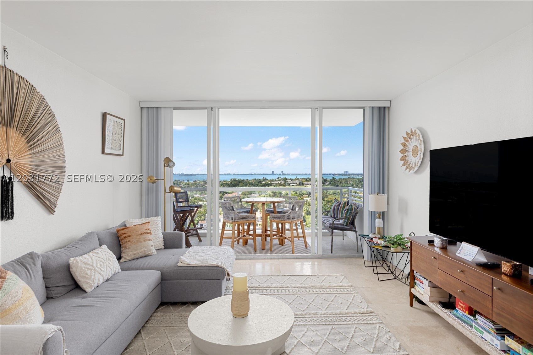 5600 Collins Ave 14R