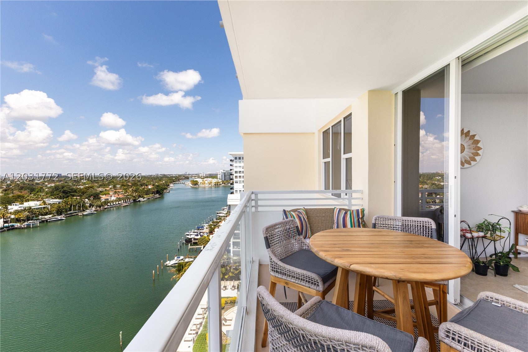 5600 Collins Ave 14R
