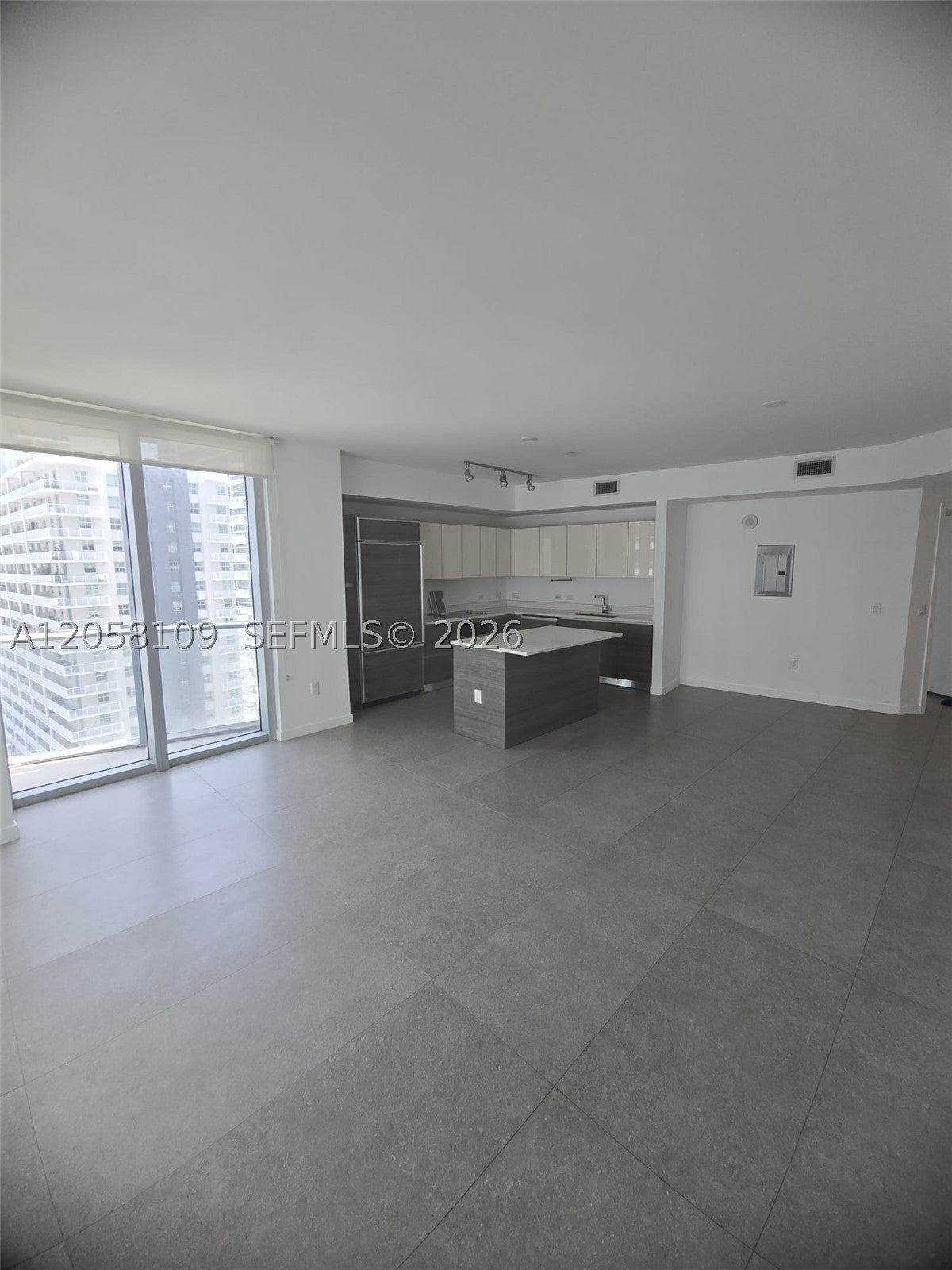 1100 S Miami Ave 2001