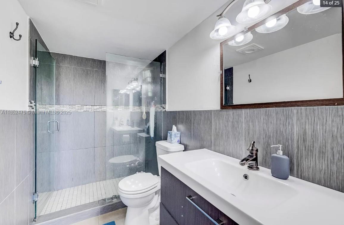 INVERWOOD CONDO - Residential Lease