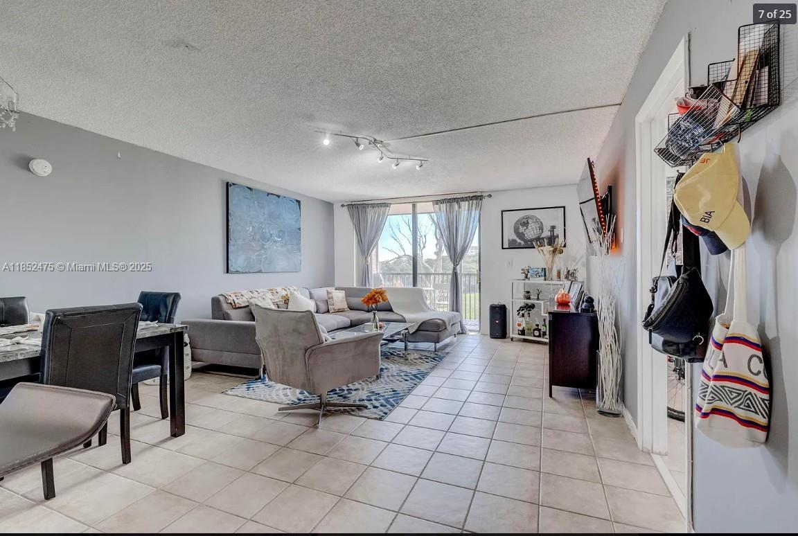 INVERWOOD CONDO - Residential Lease