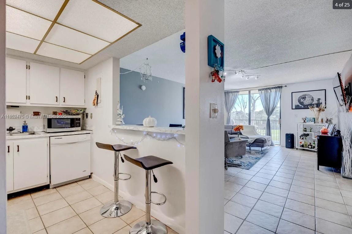 INVERWOOD CONDO - Residential Lease