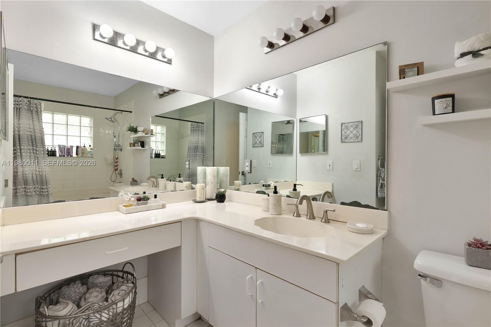 LAGO MAR SOUTH 2ND ADDN - Residential