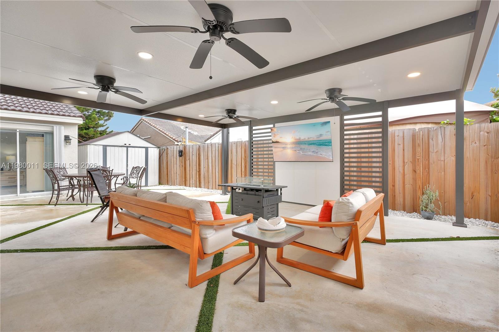 LAGO MAR SOUTH 2ND ADDN - Residential