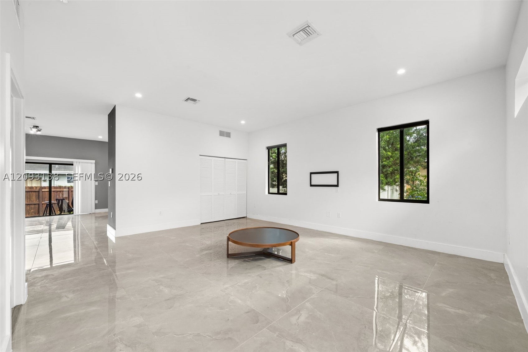 808 NW 5th Ter