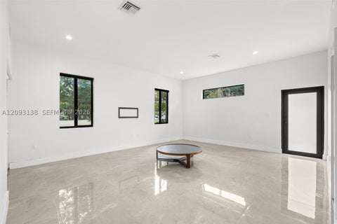 Photo of 808 NW 5th Ter, Hallandale Beach, FL 33009 (MLS # A12093138)