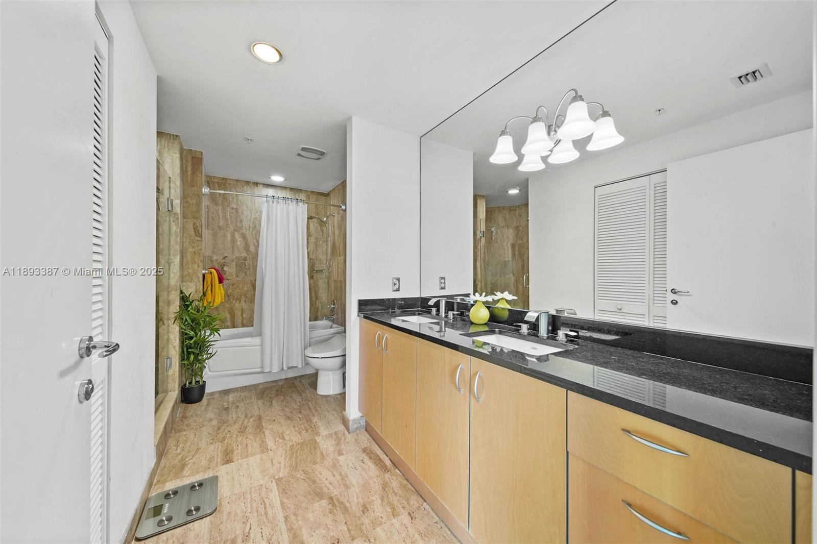 Met 1 - Residential Lease
