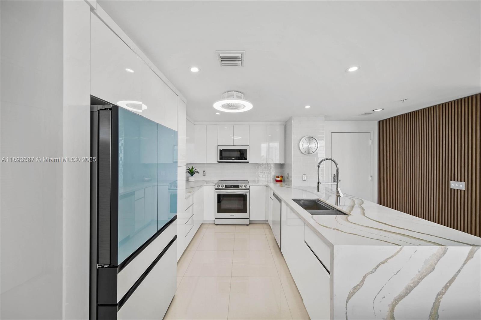 Met 1 - Residential Lease