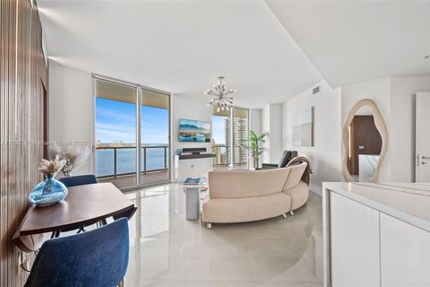 300 S Biscayne Blvd 2610 Miami FL 33131