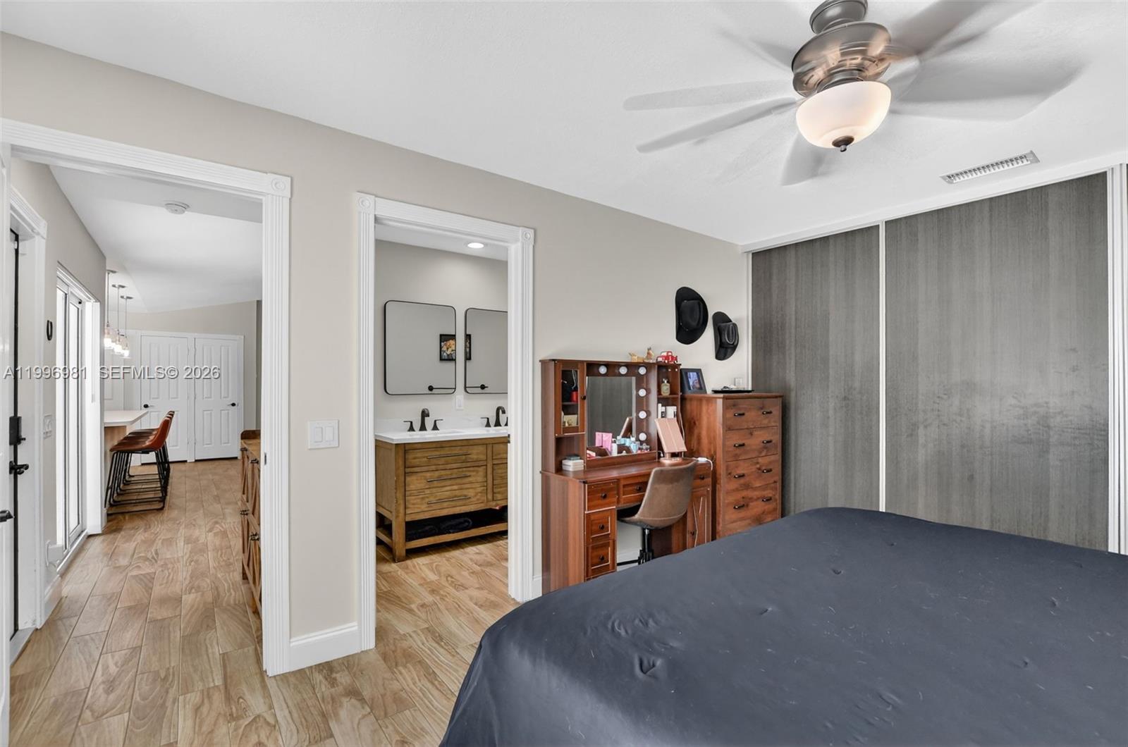 LAKE CATHERINE - Residential