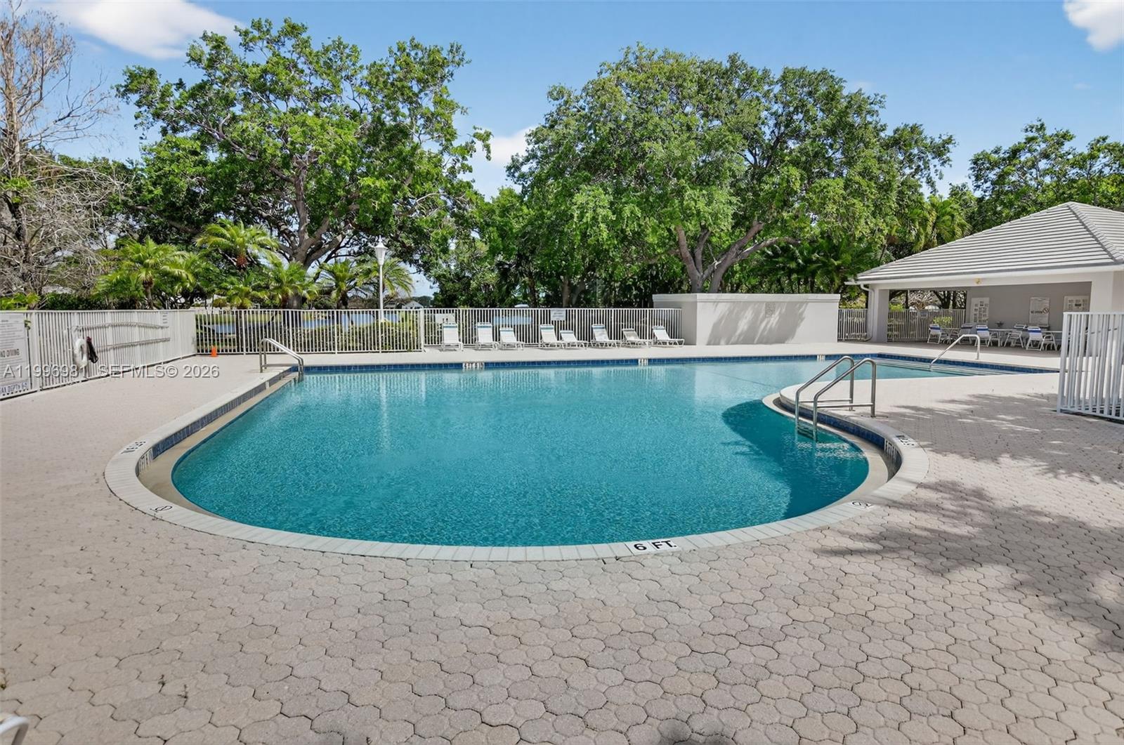 LAKE CATHERINE - Residential