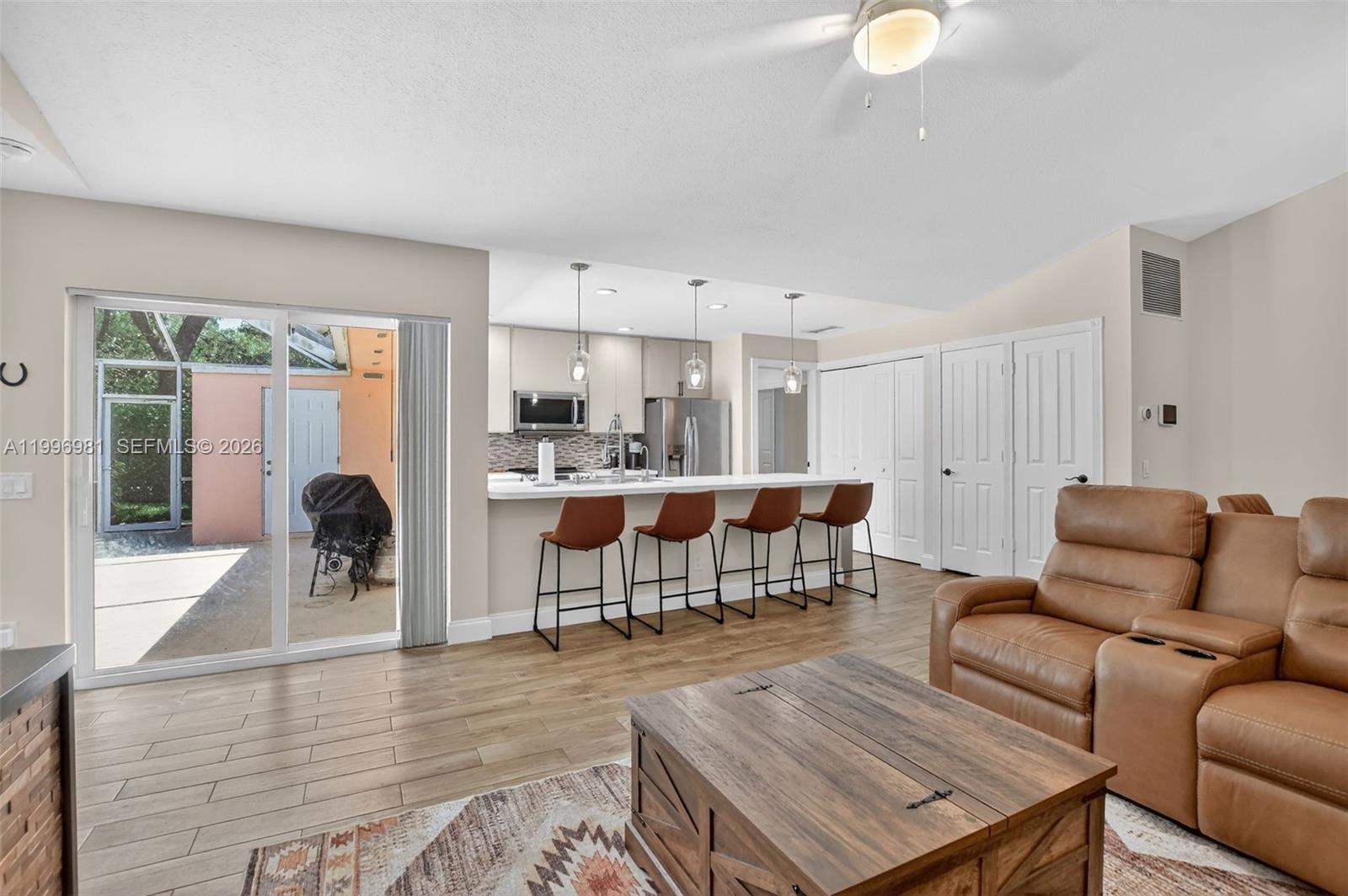 LAKE CATHERINE - Residential