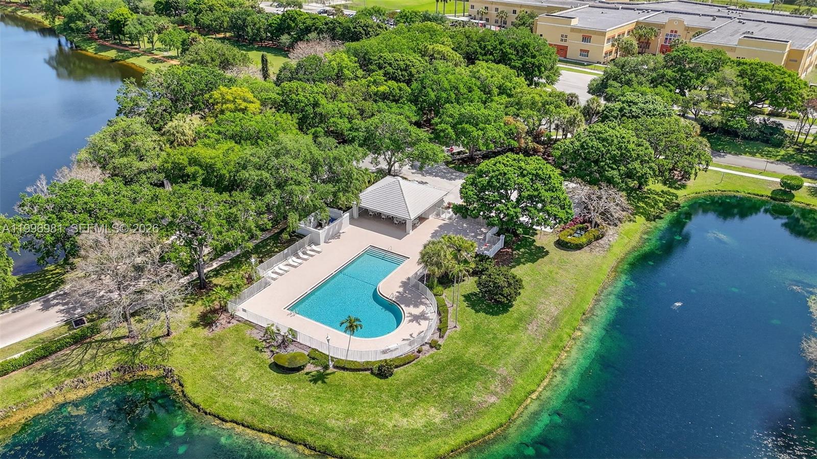 LAKE CATHERINE - Residential