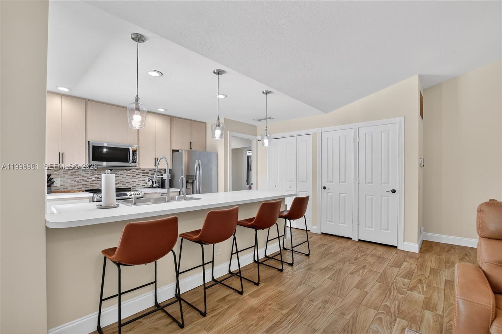 LAKE CATHERINE - Residential