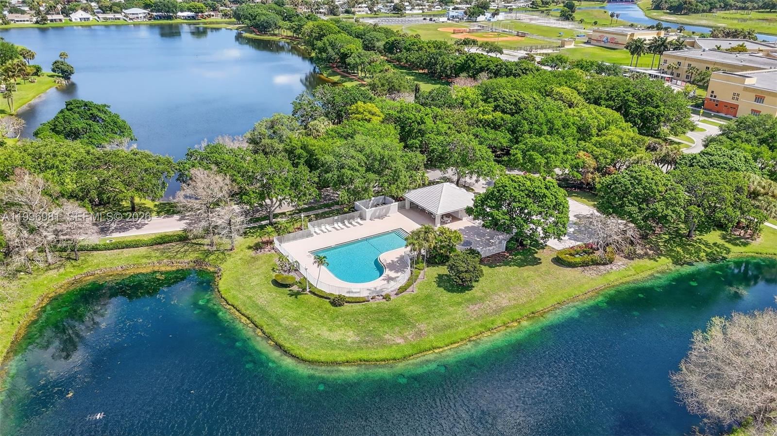 LAKE CATHERINE - Residential