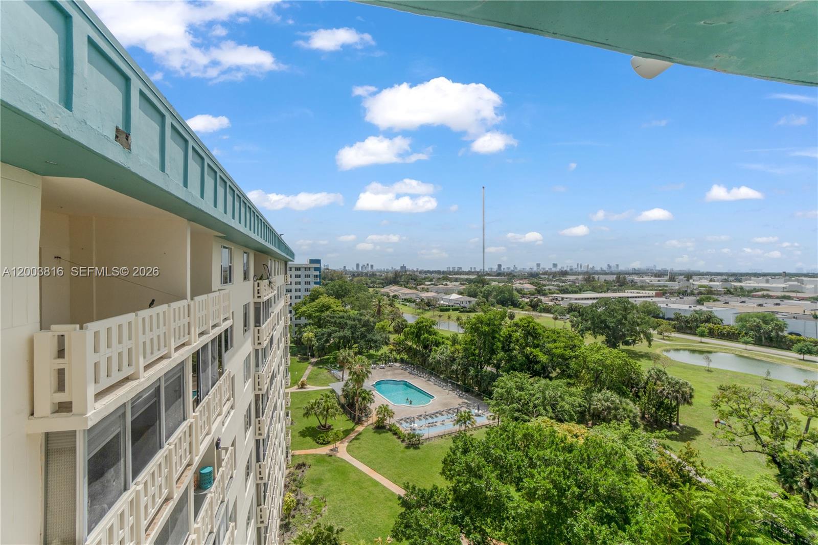 HILLCREST EAST NO 23 COND - Residential