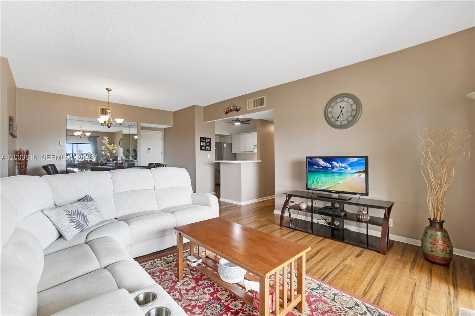 HILLCREST EAST NO 23 COND - Residential