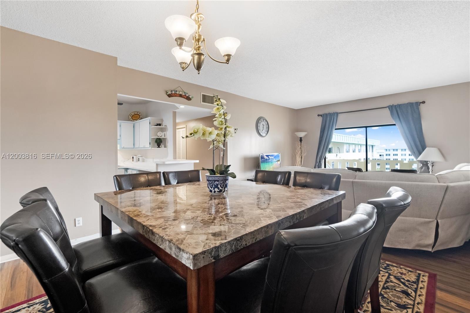 HILLCREST EAST NO 23 COND - Residential