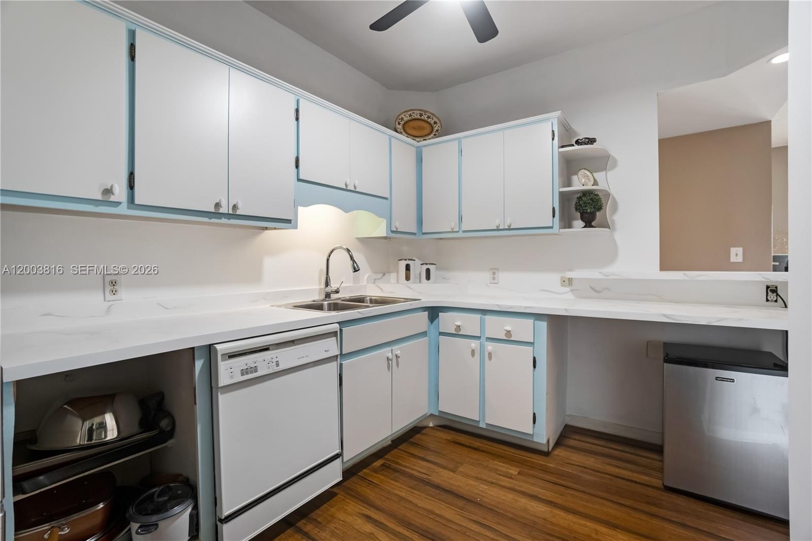 HILLCREST EAST NO 23 COND - Residential