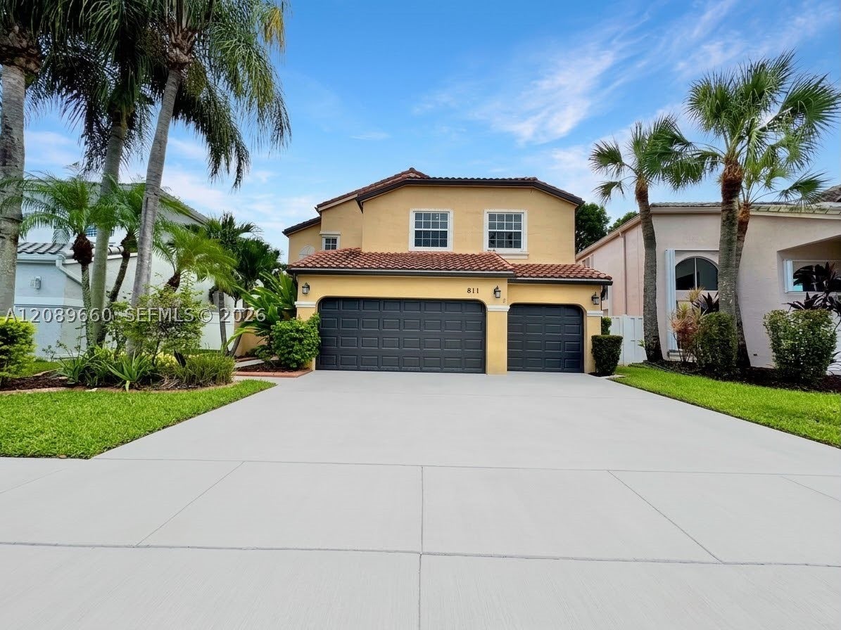811 NW 155th Ter, Pembroke Pines FL 33028