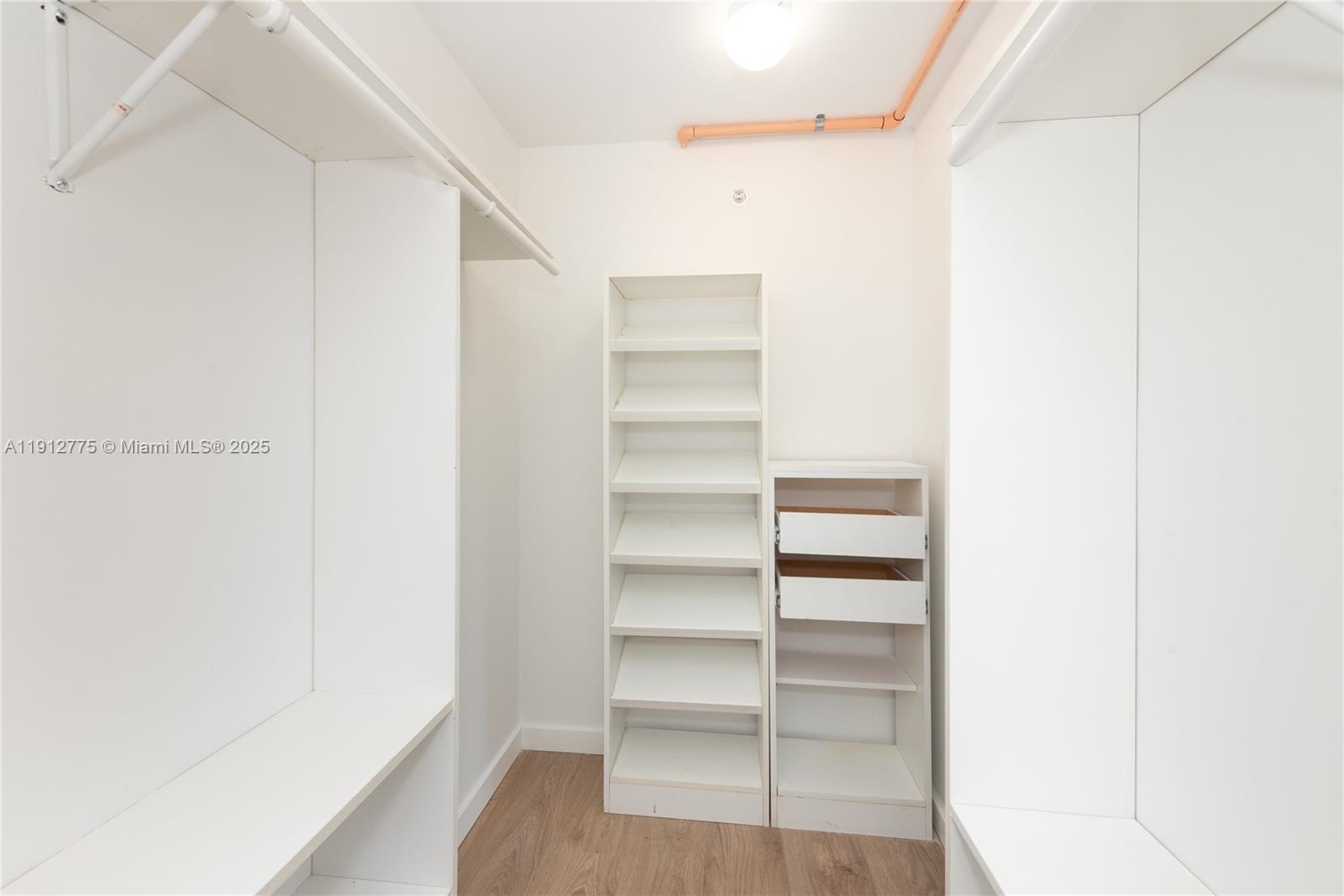 OCTAGON TOWERS I CONDO - Residential Lease