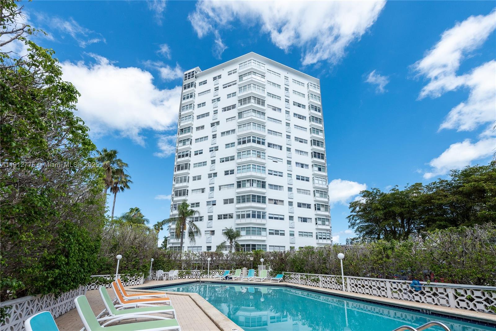 OCTAGON TOWERS I CONDO - Residential Lease
