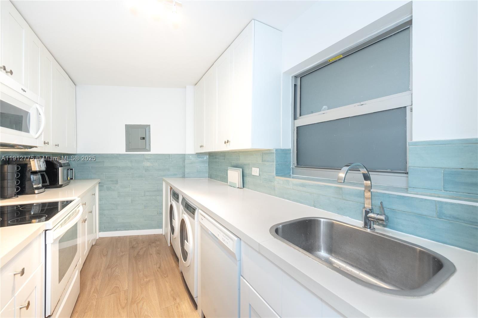 OCTAGON TOWERS I CONDO - Residential Lease