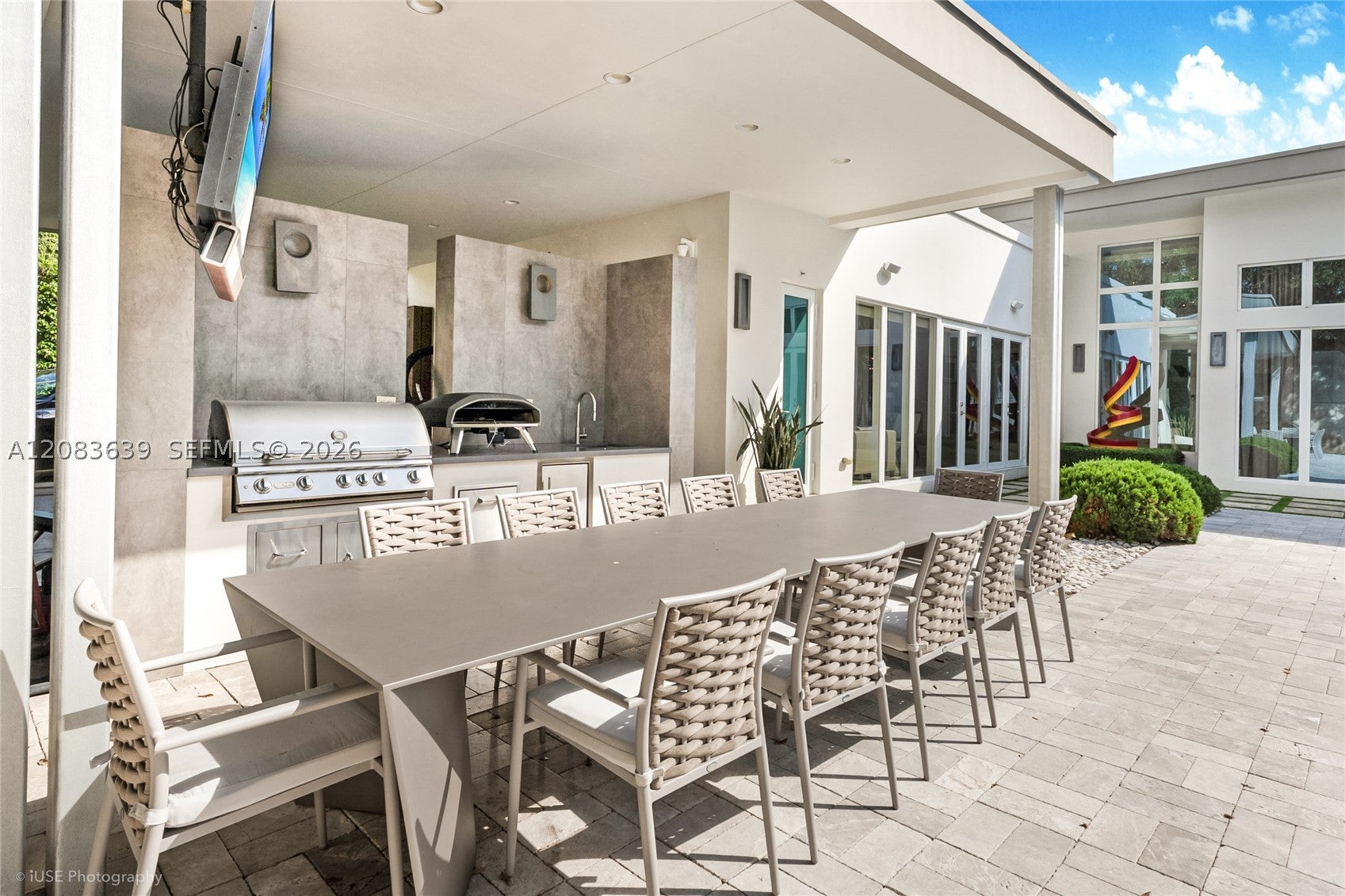 137 W Shore Dr