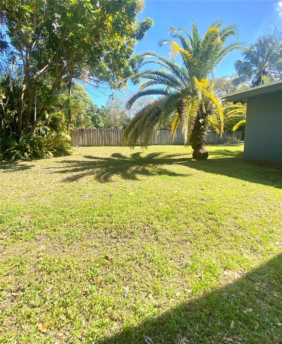 AVOCADO HOMES - Residential