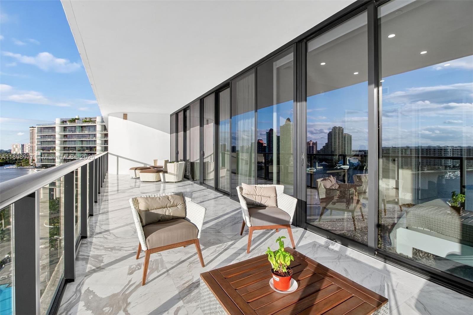 PRIVE CONDO - Residential Lease