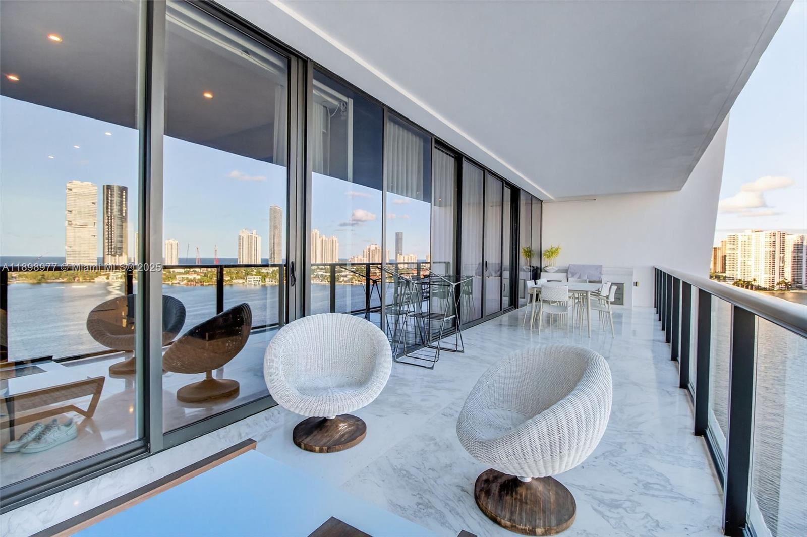 PRIVE CONDO - Residential Lease