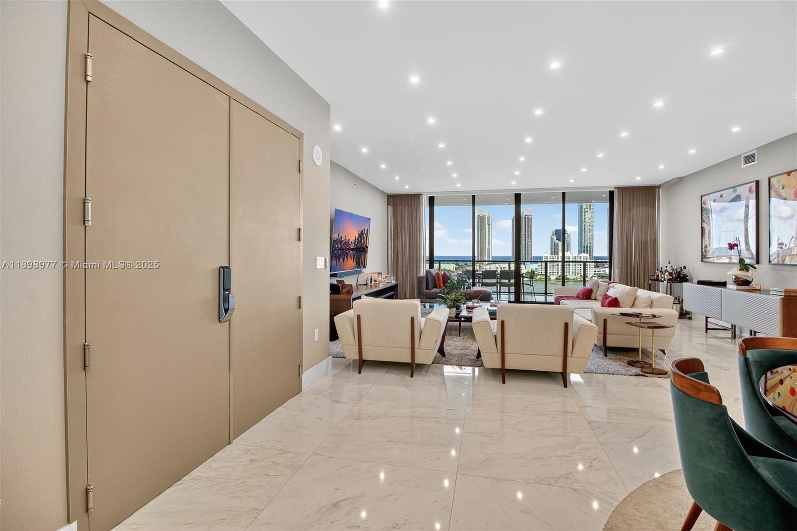 PRIVE CONDO - Residential Lease