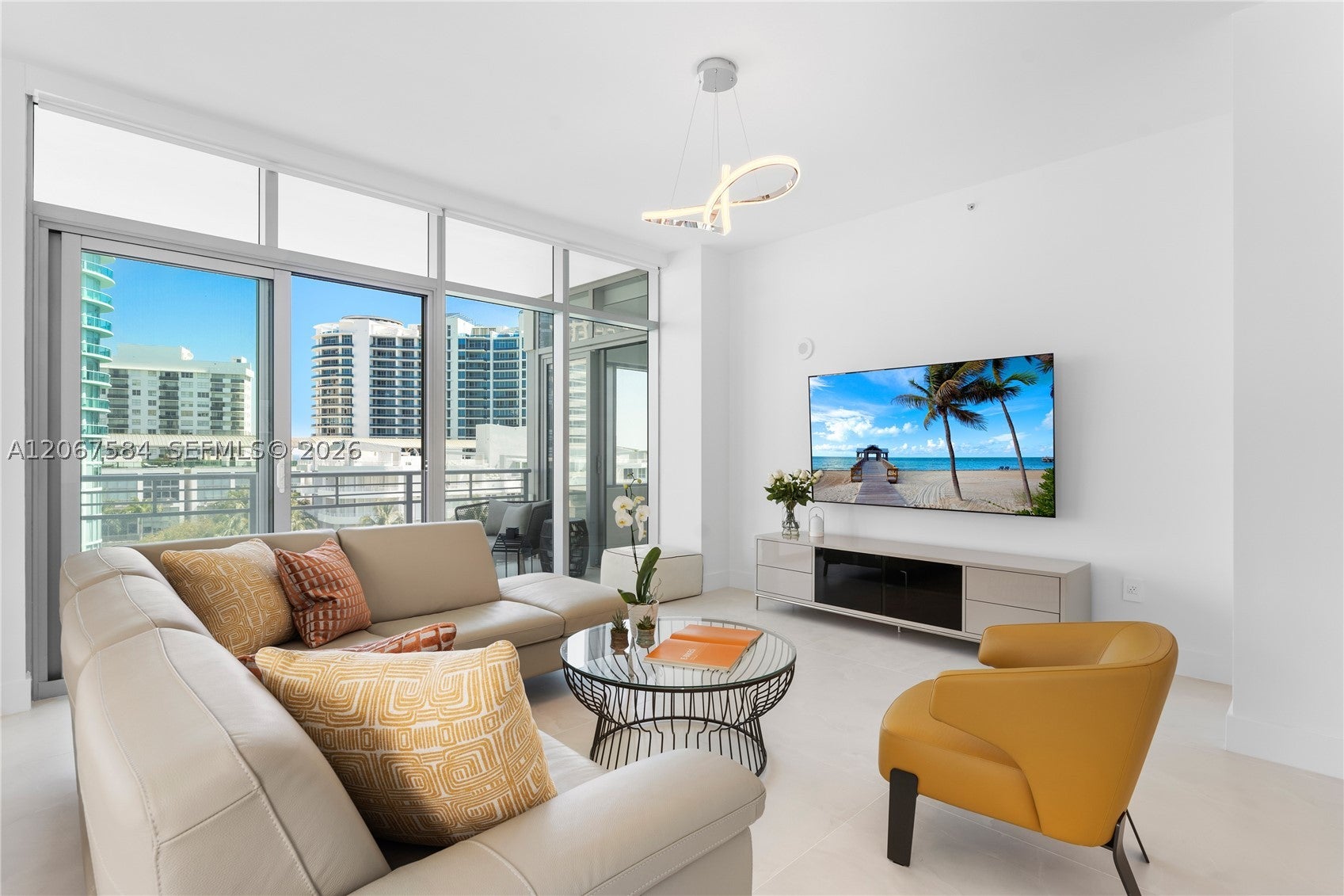 6101 Aqua Ave 703