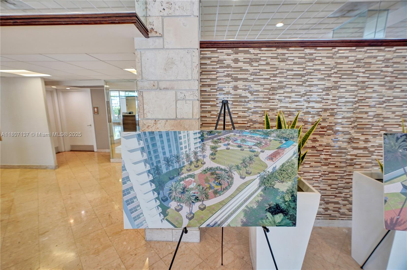 WINSTON TOWERS 400 - Residential