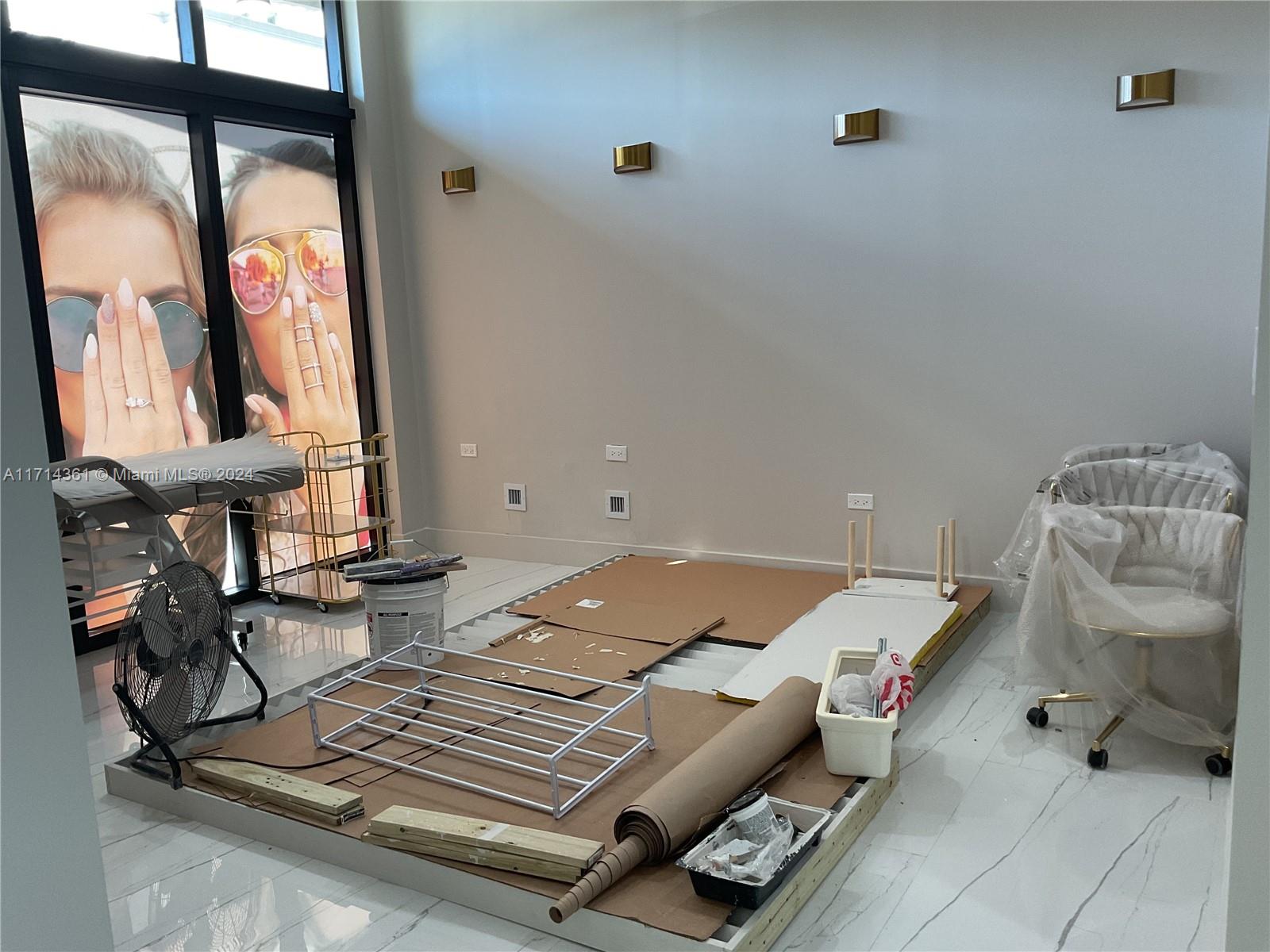 View photos, virtual tours, details... 1507 SW 37th Ave