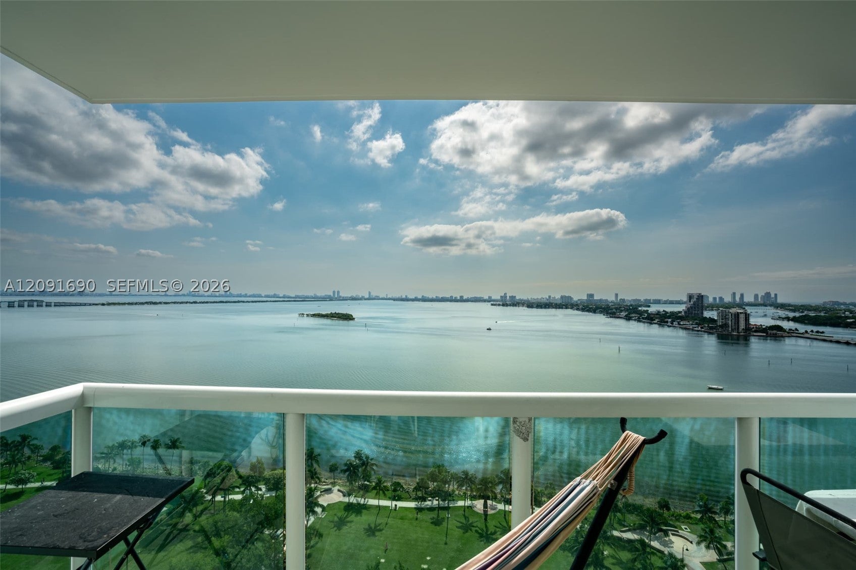 1800 N Bayshore Dr 2103